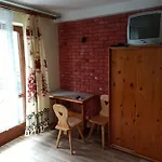 Gasthuis Trzech Koron 16 *