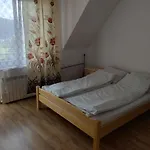 Trzech Koron 16 * Sromowce Wyzne