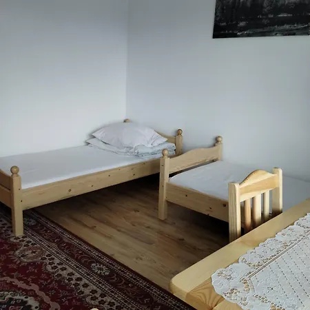 Pensjonat Trzech Koron 16 Sromowce Wyzne