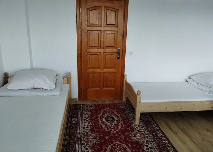 Trzech Koron 16 Sromowce Wyzne