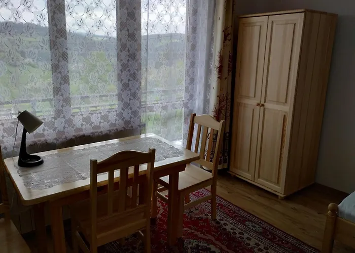 Pensjonat Trzech Koron 16 Sromowce Wyzne