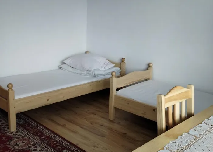 Pensjonat Trzech Koron 16 Sromowce Wyzne