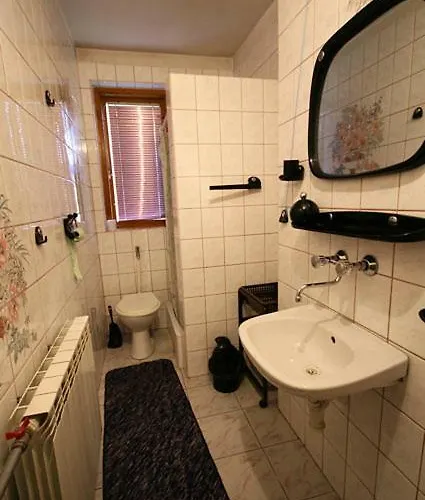 Trzech Koron 16 Gasthuis Sromowce Wyzne